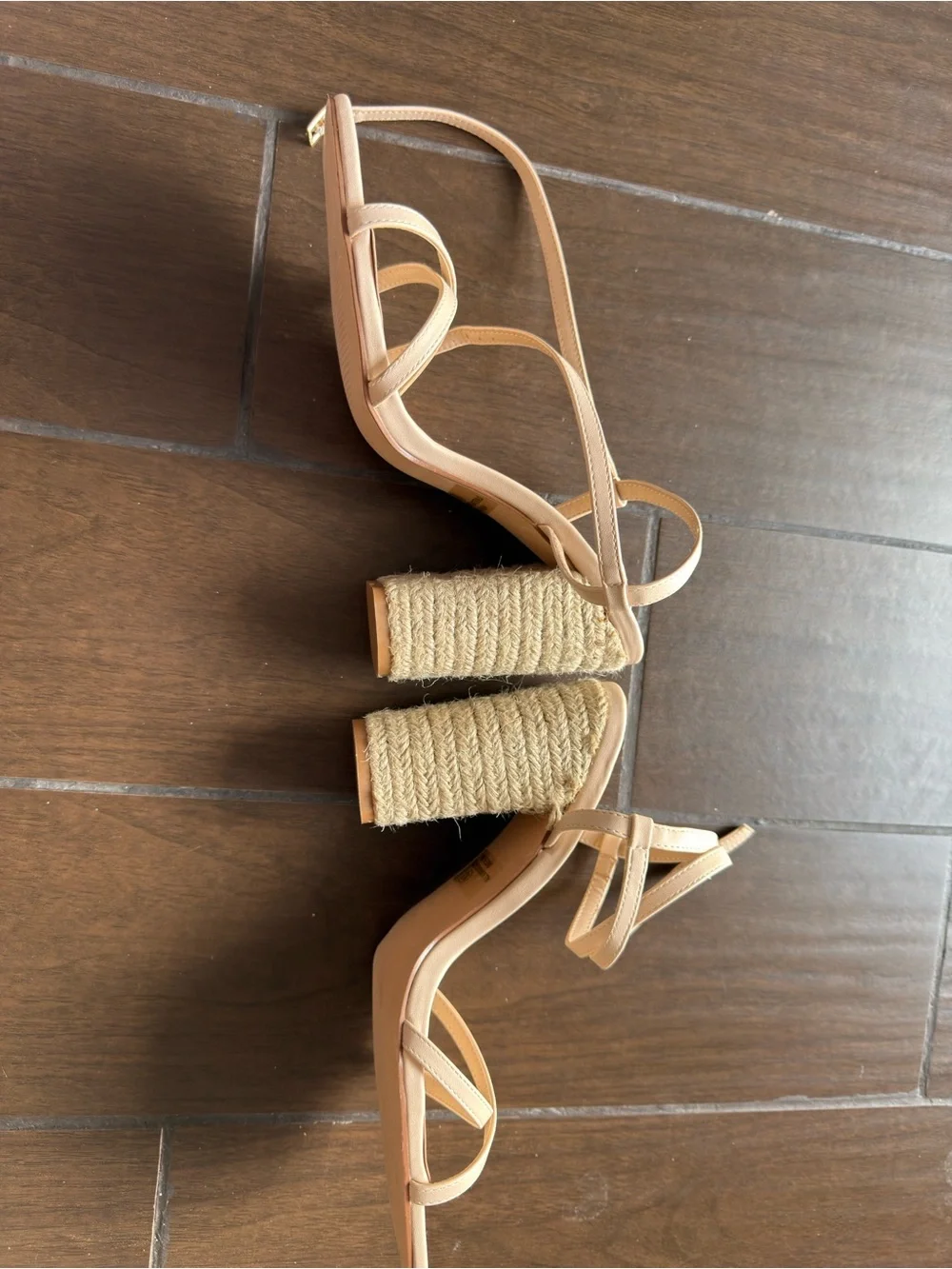 VENUS elegant strappy